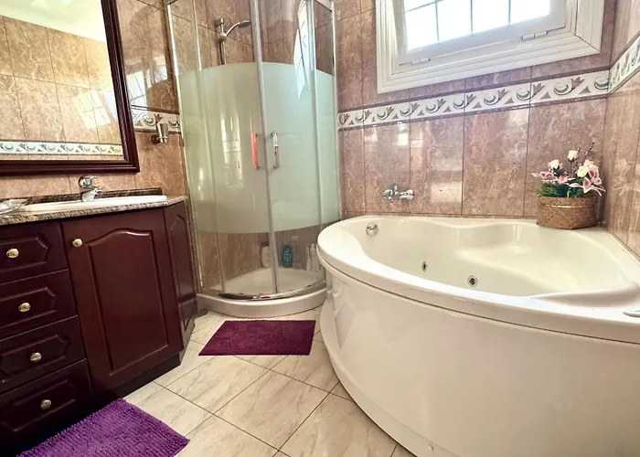 Вілла Lujo Y Relax In Adeje By Deihu Experiences Адехе